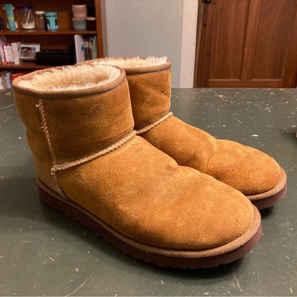 UGG Other - Men's Ugg classic mini boots size 12